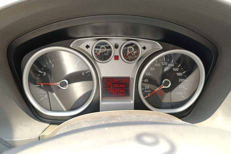 Used Ford Focus 2013 Sedan Classic 1.8L Automatic Fashion Edition Instrument Cluster