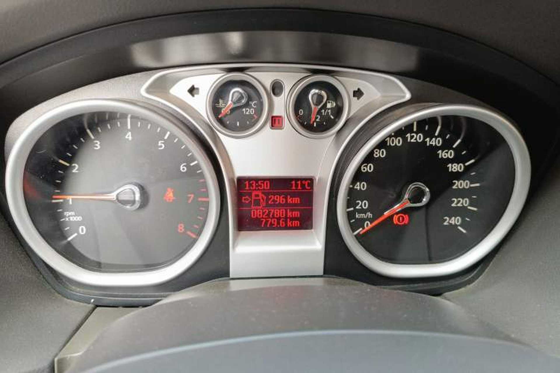 Used Ford Focus 2013 Sedan Classic 1.8L Manual Fashion Edition Instrument Cluster