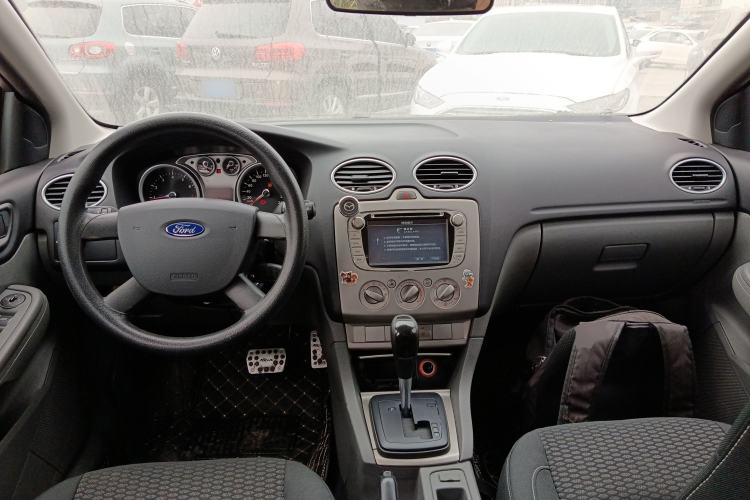 Used Ford Focus 2013 Hatchback Classic 1.8L Automatic Base Model Interior 2