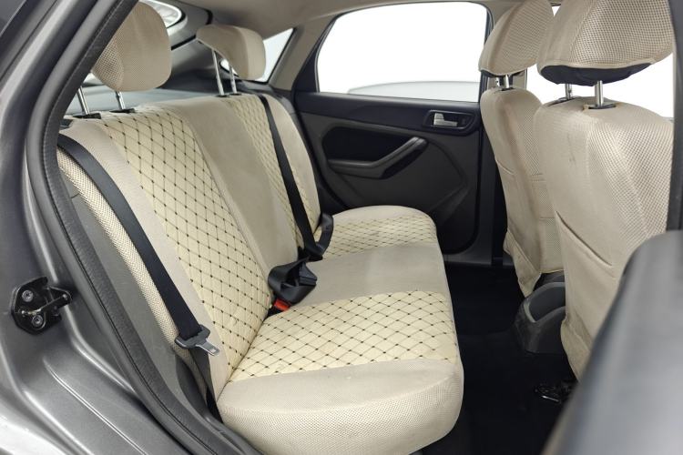 Used Ford Focus 2013 Hatchback Classic 1.8L Manual Base Model Interior 4