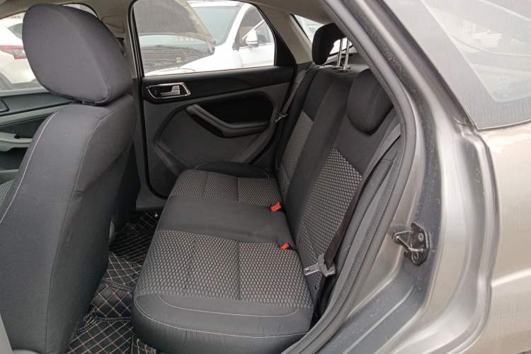 Used Ford Focus 2013 Hatchback Classic 1.8L Automatic Base Model Interior 4