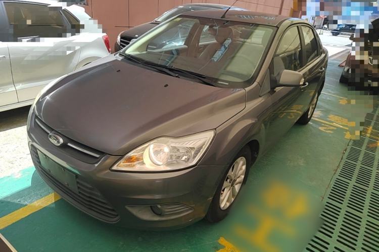 Used Ford Focus 2013 Sedan Classic 1.8L Manual Base Model Guazi used car, China used car export, Used car for sale, Used cars, Cheapest cars for sale