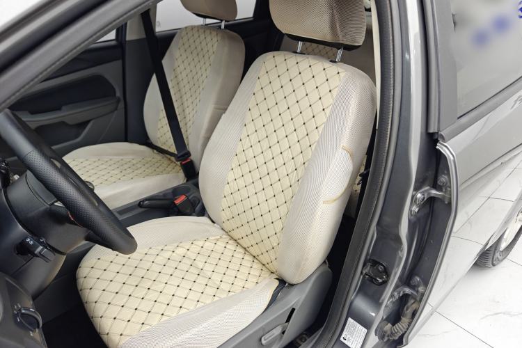 Used Ford Focus 2013 Hatchback Classic 1.8L Manual Base Model Left Front Seat