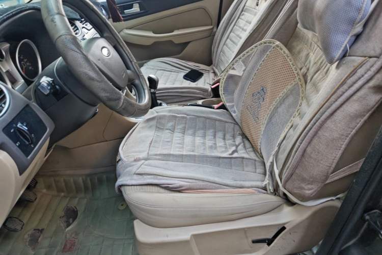 Used Ford Focus 2013 Sedan Classic 1.8L Manual Base Model Left Front Seat