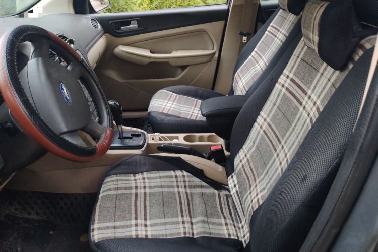 Used Ford Focus 2013 Sedan Classic 1.8L Automatic Base Model Left Front Seat