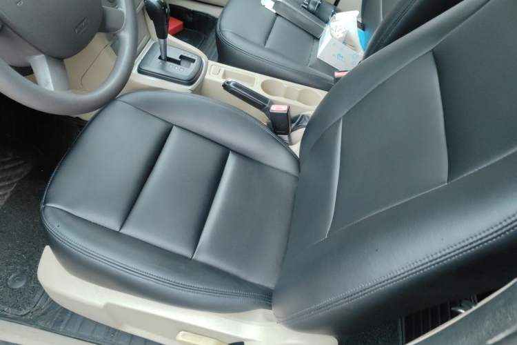 Used Ford Focus 2013 Sedan Classic 1.8L Automatic Base Model Left Front Seat