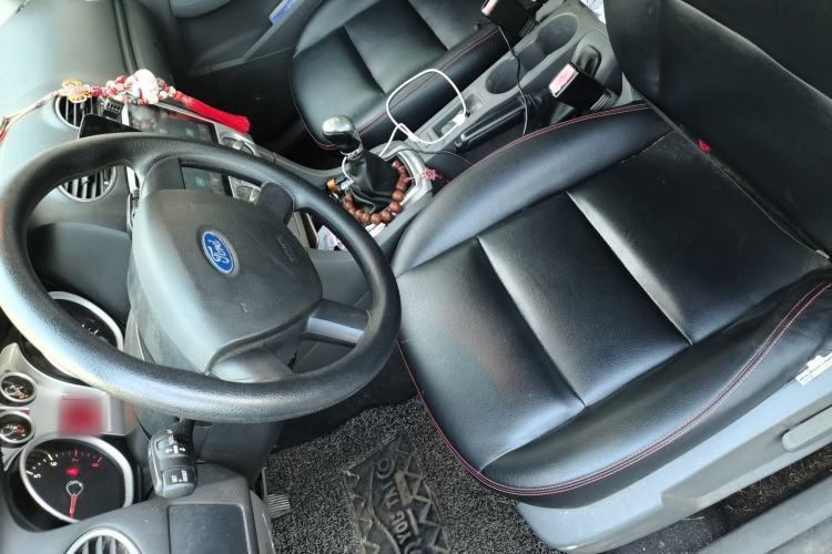 Used Ford Focus 2013 Hatchback Classic 1.8L Manual Base Model Left Front Seat