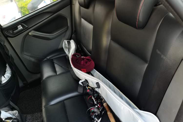 Used Ford Focus 2013 Hatchback Classic 1.8L Manual Base Model Left Rear Seat