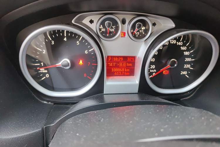 Used Ford Focus 2013 Hatchback Classic 1.8L Automatic Base Model Odometer Close Up