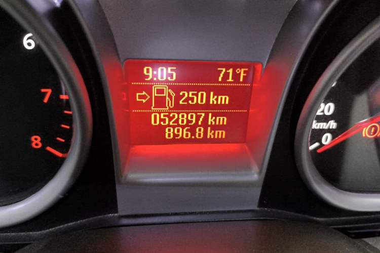 Used Ford Focus 2013 Sedan Classic 1.8L Manual Base Model Odometer Close Up