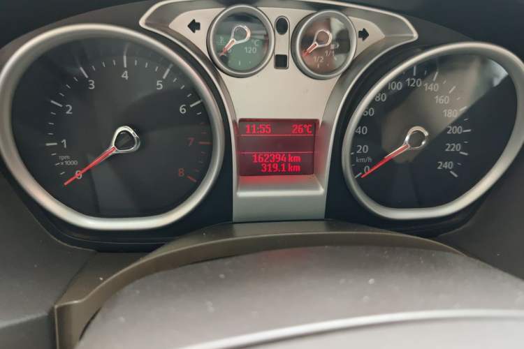 Used Ford Focus 2013 Sedan Classic 1.8L Manual Base Model Odometer Close Up