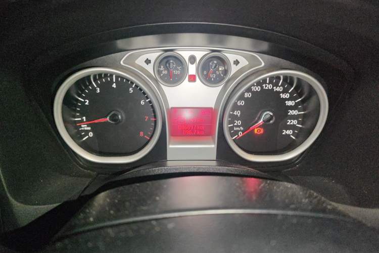 Used Ford Focus 2013 Hatchback Classic 1.8L Automatic Base Model Odometer Close Up