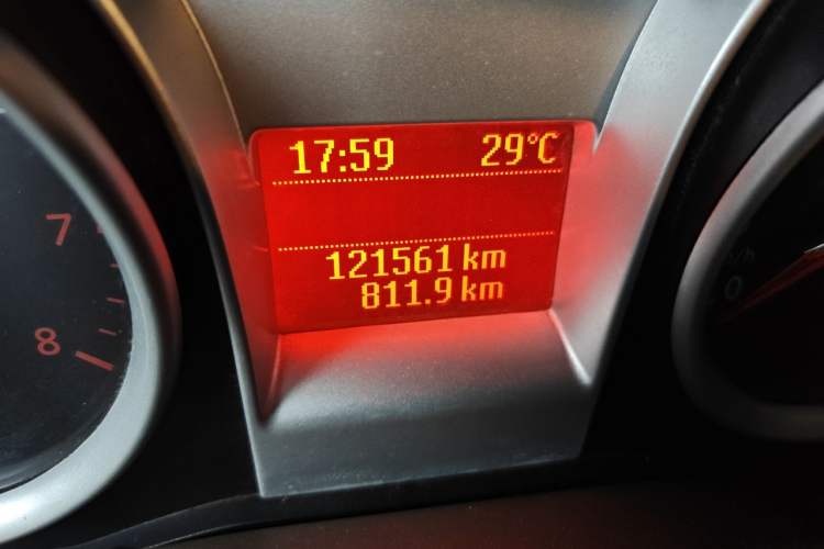 Used Ford Focus 2013 Sedan Classic 1.8L Manual Base Model Odometer Close Up