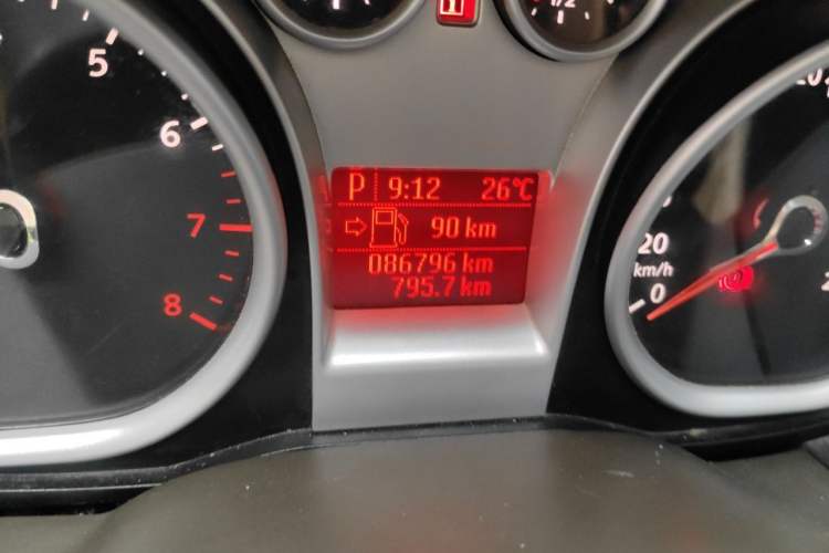 Used Ford Focus 2013 Sedan Classic 1.8L Automatic Base Model Odometer Close Up
