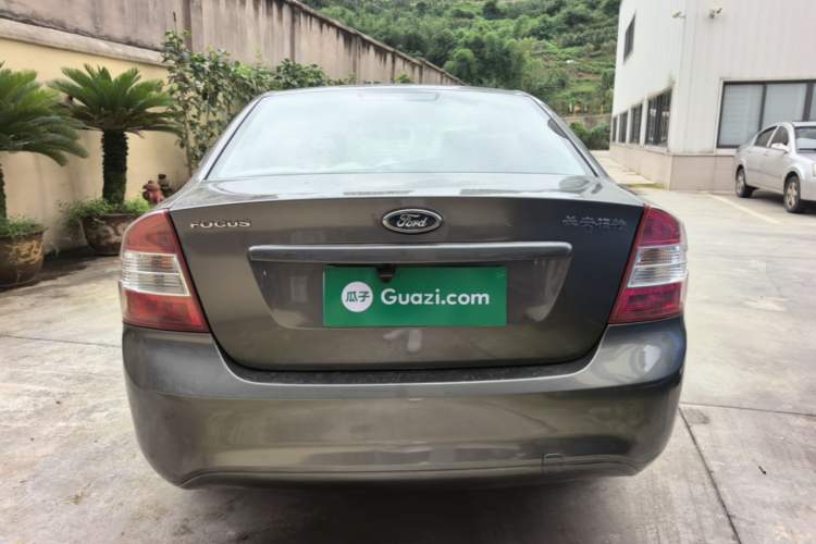 Used Ford Focus 2013 Sedan Classic 1.8L Manual Base Model Rear