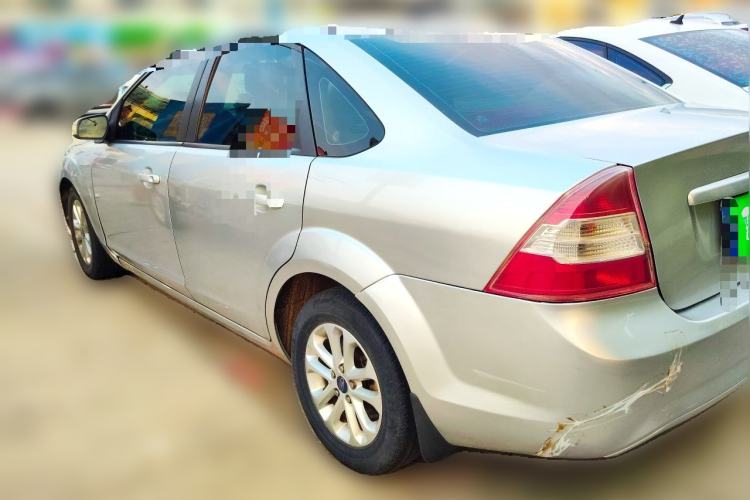 Used Ford Focus 2013 Sedan Classic 1.8L Manual Base Model Rear Left 45 Deg