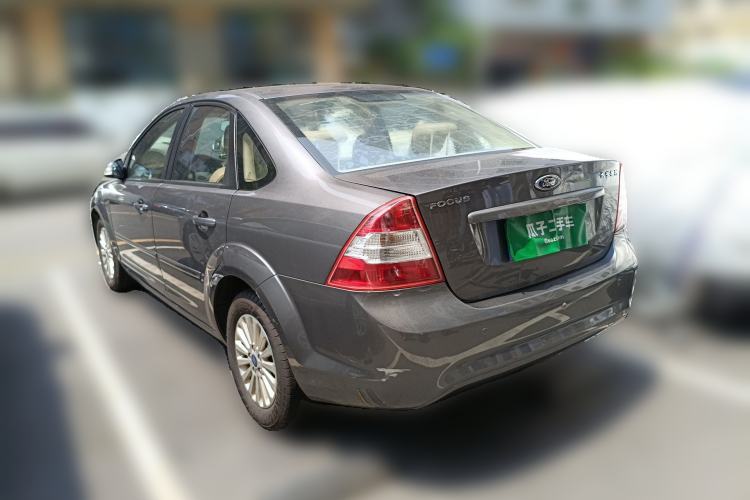Used Ford Focus 2013 Sedan Classic 1.8L Automatic Fashion Edition Rear Left 45 Deg