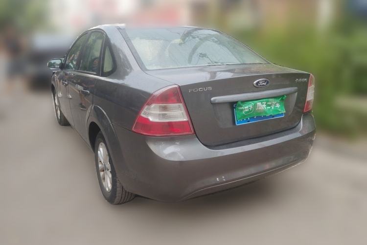 Used Ford Focus 2013 Sedan Classic 1.8L Automatic Base Model Rear Left 45 Deg