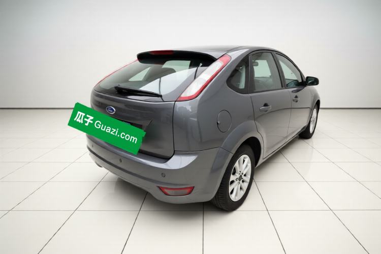 Used Ford Focus 2013 Hatchback Classic 1.8L Automatic Base Model Rear Right 45 Deg