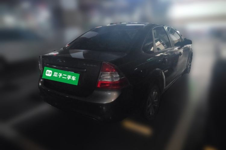 Used Ford Focus 2013 Sedan Classic 1.8L Manual Base Model Rear Right 45 Deg