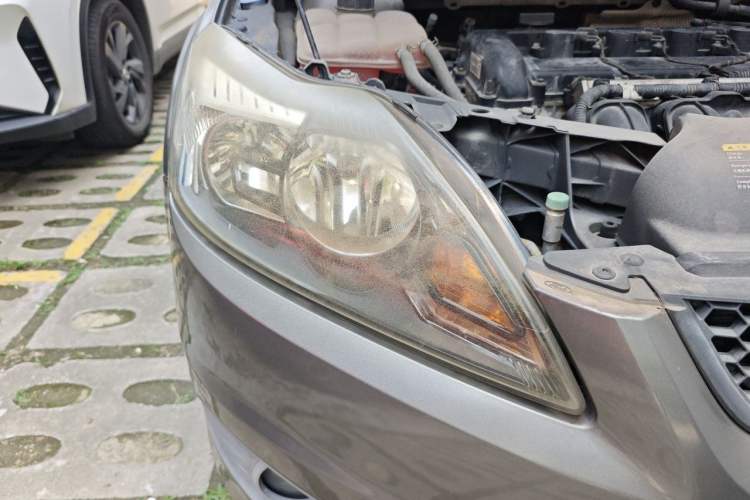 Used Ford Focus 2013 Hatchback Classic 1.8L Automatic Base Model Right Front Headlight