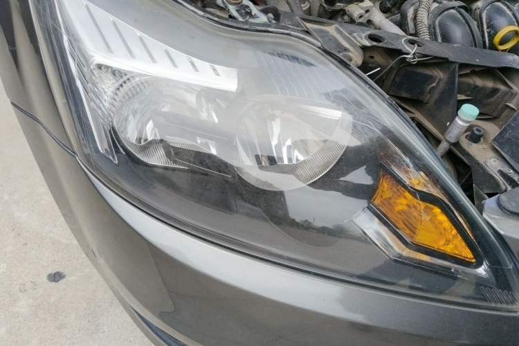 Used Ford Focus 2013 Hatchback Classic 1.8L Automatic Base Model Right Front Headlight