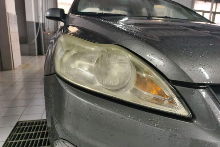 Used Ford Focus 2013 Sedan Classic 1.8L Automatic Base Model Right Front Headlight