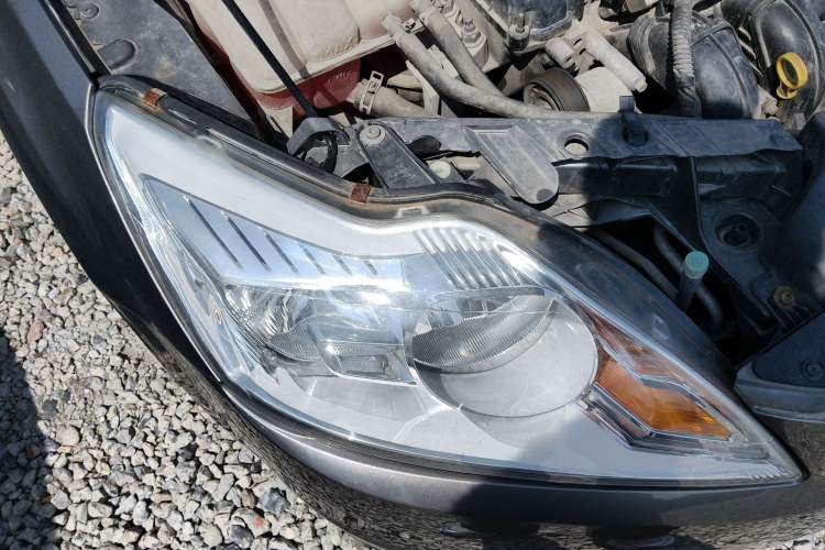 Used Ford Focus 2013 Sedan Classic 1.8L Manual Base Model Right Front Headlight