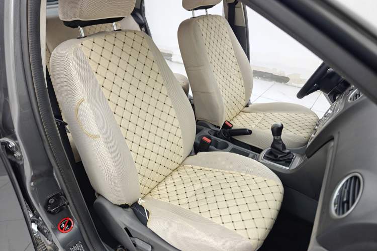 Used Ford Focus 2013 Hatchback Classic 1.8L Manual Base Model Right Front Seat