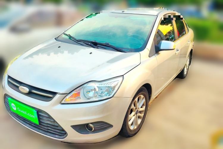 Used Ford Focus 2013 Sedan Classic 1.8L Manual Base Model Guazi used car, China used car export, Used car for sale, Used cars, Cheapest cars for sale