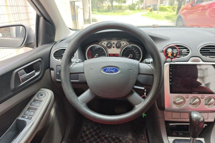 Used Ford Focus 2013 Hatchback Classic 1.8L Automatic Base Model Steering Wheel