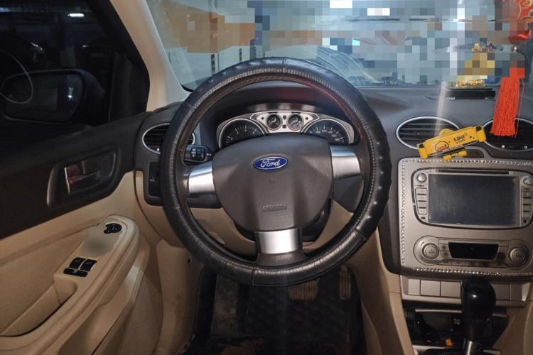 Used Ford Focus 2013 Hatchback Classic 1.8L Automatic Fashion Edition Steering Wheel