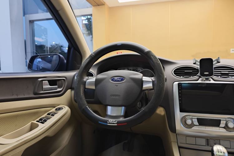 Used Ford Focus 2013 Sedan Classic 1.8L Manual Fashion Edition Steering Wheel
