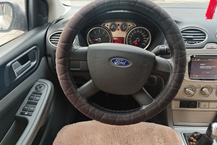 Used Ford Focus 2013 Hatchback Classic 1.8L Manual Base Model Steering Wheel