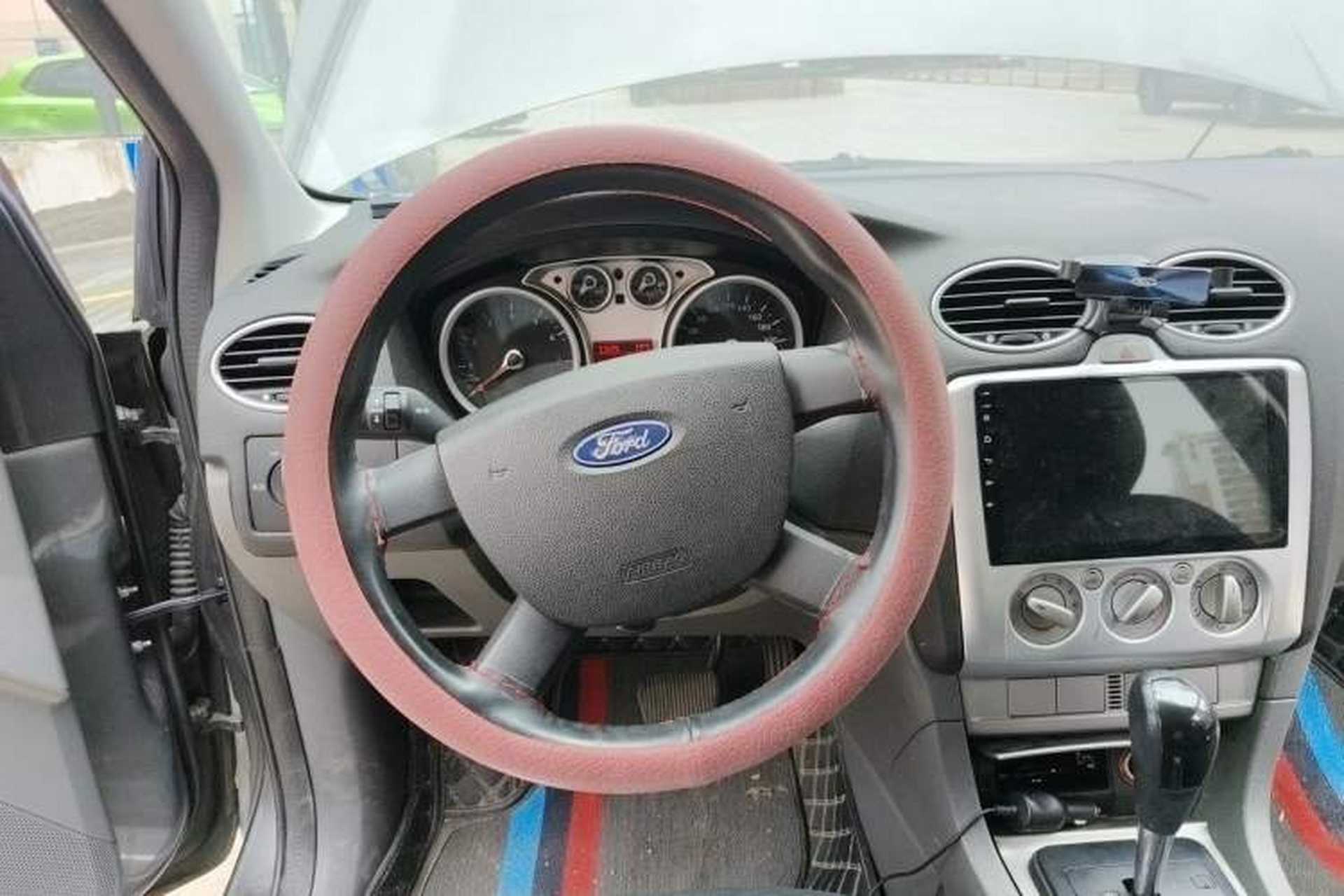 Used Ford Focus 2013 Hatchback Classic 1.8L Automatic Base Model Steering Wheel