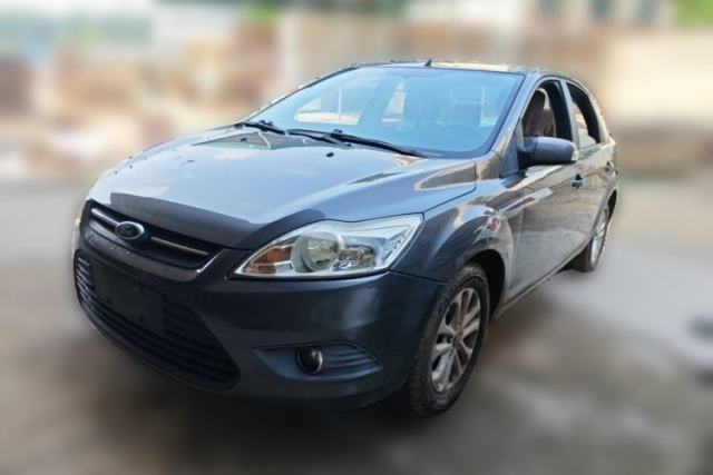 Used Ford Focus 2013 Sedan Classic 1.8L Manual Base Model