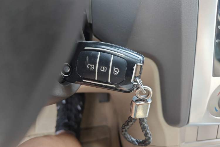 Used Ford Focus 2013 Sedan Classic 1.8L Automatic Fashion Edition Vehicle Key