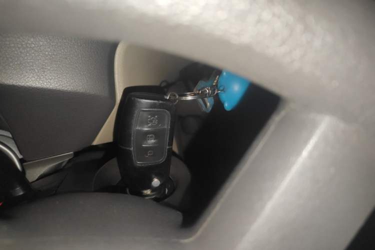 Used Ford Focus 2013 Sedan Classic 1.8L Manual Base Model Vehicle Key