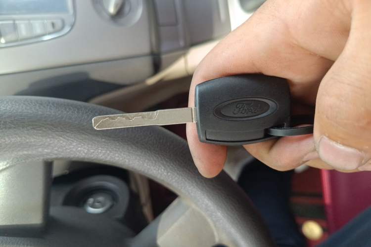 Used Ford Focus 2013 Sedan Classic 1.8L Automatic Base Model Vehicle Key