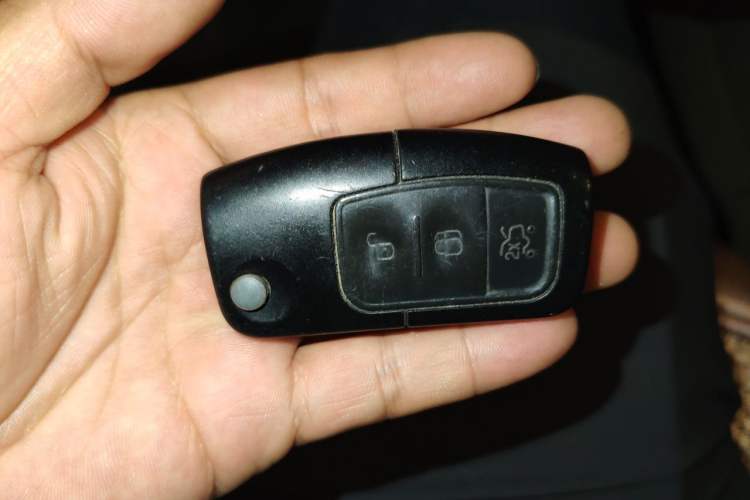 Used Ford Focus 2013 Sedan Classic 1.8L Automatic Base Model Vehicle Key