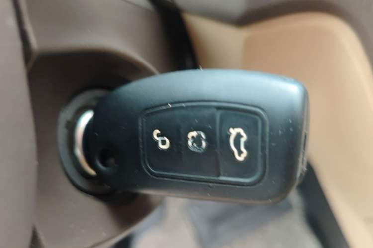 Used Ford Focus 2013 Sedan Classic 1.8L Automatic Base Model Vehicle Key
