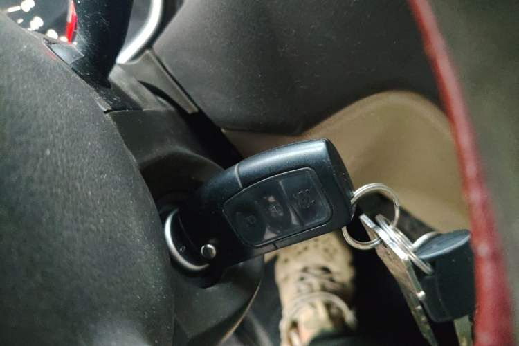 Used Ford Focus 2013 Sedan Classic 1.8L Automatic Base Model Vehicle Key