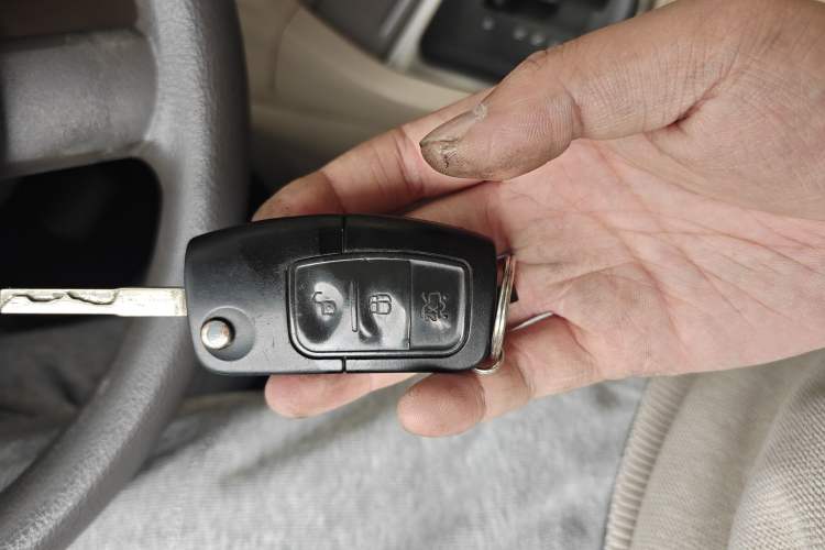 Used Ford Focus 2013 Sedan Classic 1.8L Automatic Base Model Vehicle Key