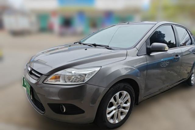 Used Ford Focus 2013 Sedan Classic 1.8L Manual Base Model