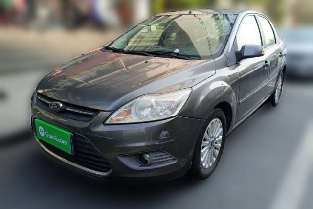 Used Ford Focus 2013 Sedan Classic 1.8L Manual Fashion Edition
