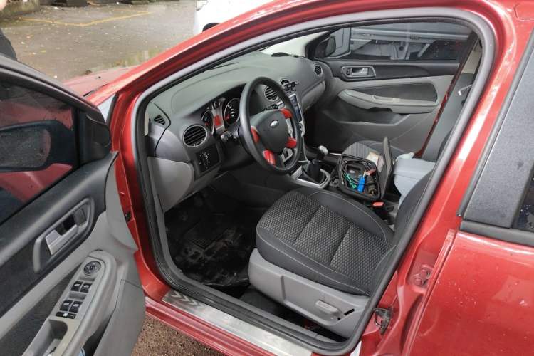Used Ford Focus 2013 Hatchback Classic 1.8L Manual Fashion Edition Driver Seat