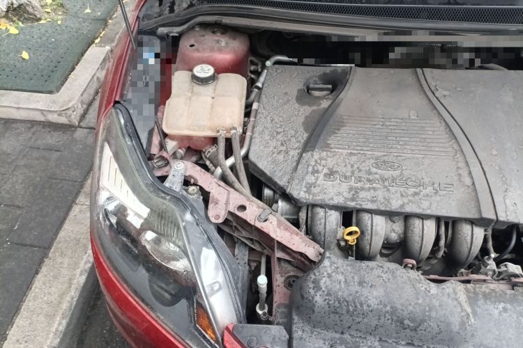 Used Ford Focus 2013 Hatchback Classic 1.8L Automatic Fashion Edition Engine Bay Right