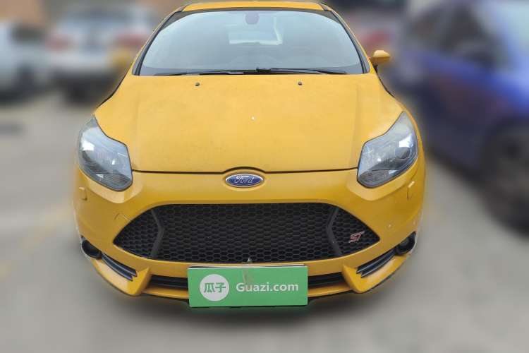Used Ford Focus 2013 2.0T ST Orange Edition Front