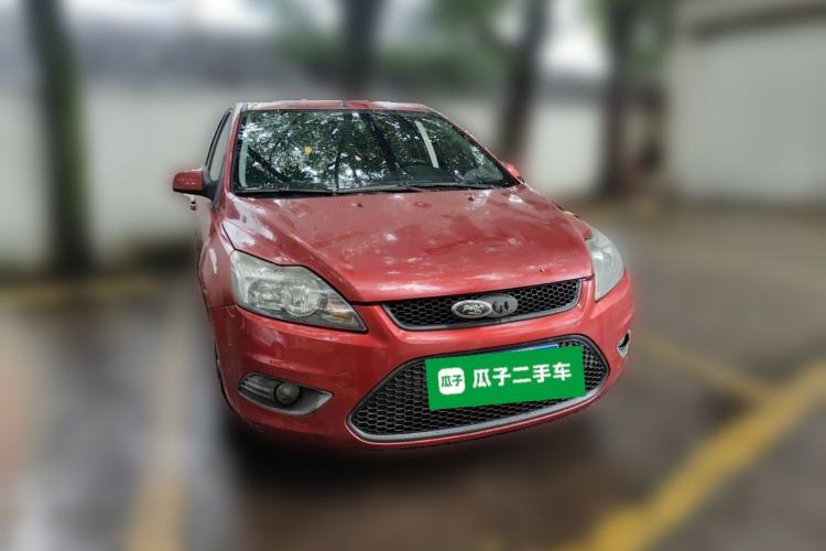 Used Ford Focus 2013 Hatchback Classic 1.8L Manual Fashion Edition Front Right 45 Deg