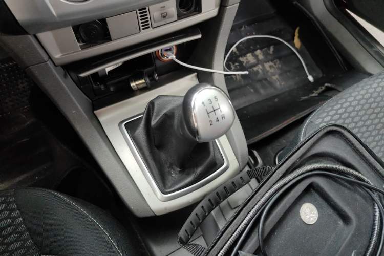 Used Ford Focus 2013 Hatchback Classic 1.8L Manual Fashion Edition Gear Lever